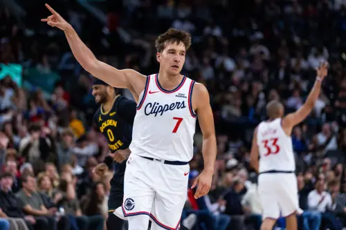 NBA假摔太猖獗？快艇射手波格丹諾維奇建議：應引進「紅牌」制度