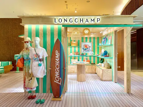 ▲LONGCHAMP瓏驤夏日快閃店設於墾丁凱撒大飯店內。（圖／記者蕭涵云攝）