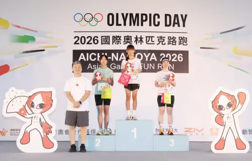 奧林匹克路跑挺亞運！國一女孩張雨惟10K封后　帶傷跑竟因獎牌帥