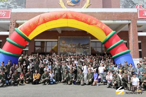陸戰隊新兵授槍暨懇親會　家屬見證成長蛻變