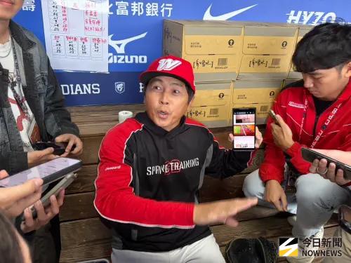 葉君璋仍覺得「球傳歪」很有趣！用20分鐘分享看法：無法理解意思