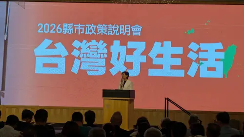 嘆藍白砍軍購預算自廢武功！鄭麗君喊：不屈不撓、繼續努力