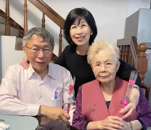 柯文哲祝母親節快樂　嘆一整年非家庭依靠反成牽掛