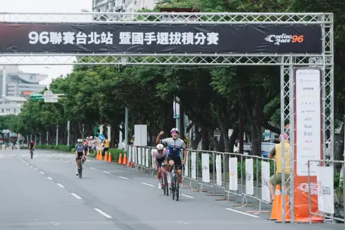 96聯賽台北站創紀錄！許仕儒衝刺勝杜志濠奪冠　黃亭茵亂軍中封后