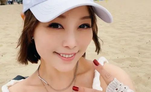 水蜜桃姐姐嫁10億富商退演藝圈！44歲絕美近況公開　好身材不藏了