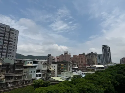 台股飆4萬該買股還買房？他揭「房地產優勢」　眾搖頭：押錯就GG