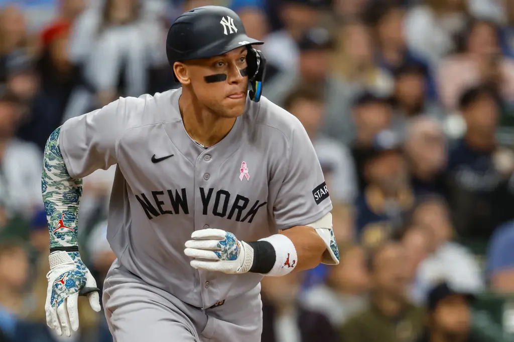 ▲紐約洋基當家球星賈吉（Aaron Judge）今年用41場敲出16轟，目前暫居大聯盟全壘打王，按照此進度，他本季有望打出63支全壘打，若達成此成就，將成為史上第一位單季5度達到50轟成就的超級重砲。（圖／美聯社／達志影像）