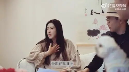 ▲王祖賢（左）坦承小時候其實不喜歡演藝圈，還因此跟媽媽產生分歧。（圖／翻攝自微博@安心小劇综）