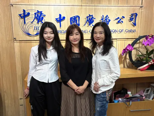 代母出征！應佳妤宣布無黨籍選議員：不會情勒小草的票