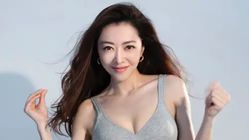 熊黛林淚揭出道黑歷史！曾遭逼穿超裸透視裝　導演怒嗆：不演就滾