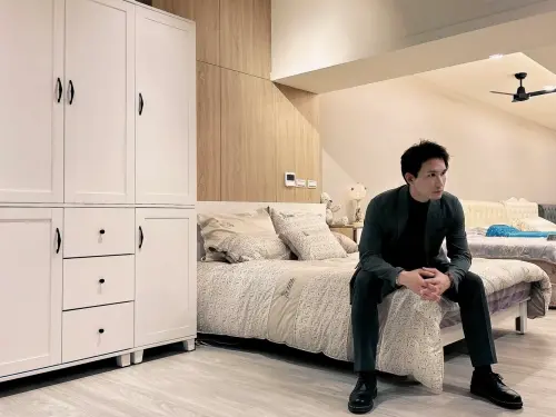 ▲台慶不動產台南國平北路店店長林聖翔提到第一次聽到傢俱租賃的行業時，感到相當新奇，經過了解後，把家具租賃視為房東與租客的救星。（圖／翻攝畫面）