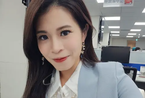 前主播嘆高爾夫球場淪雞窩！疑暗諷網紅賣身　她曬照反擊：是事實