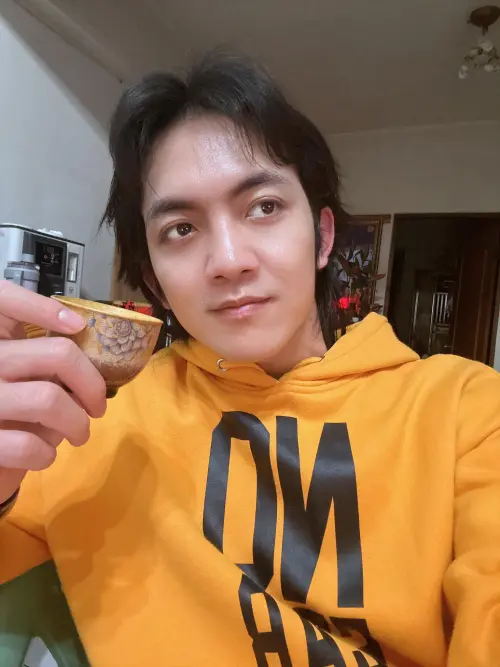 ▲郭忠祐透過經紀公司坦言：「不管是工作還是交朋友，都不用想得太複雜，順其自然就好！」沒有否認。（圖／翻攝自郭忠祐臉書）