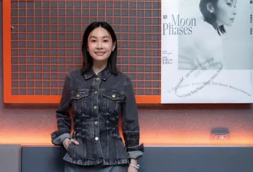 鄭宜農入圍歌后、台語專輯！人正在美國巡演　先喝兩口啤酒慶祝