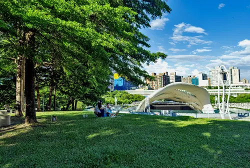 ▲文森匯鄰近文心森林公園、南屯公園，提供悠然的生活日常。（圖／業者提供）