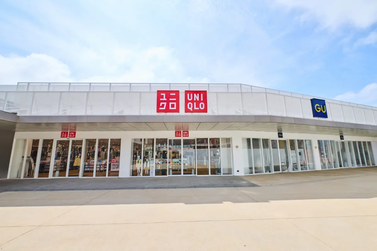 ▲UNIQLO、GU進駐三井Mitsui台中港店，全台最便宜推薦夏天抗UV防曬外套、AIRism涼感、DRY吸汗快乾系列「1件最多省200元～300元」，同慶優惠多家門市資訊一次看。（圖／UNIQLO提供）