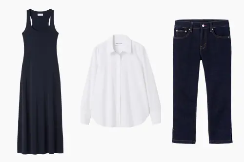 ▲Gap X Victoria Beckham、「海軍藍彈性針織背心洋裝」2699元、「白色簡約開襟襯衫」2699元、「深色水洗復古低腰七分褲」2299元。（圖／Gap提供）