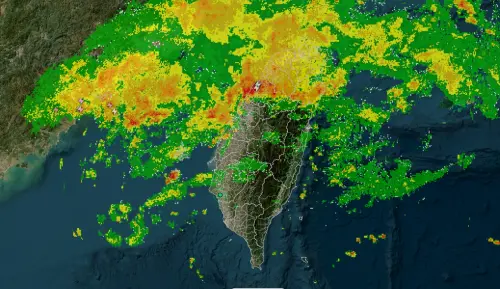 台中、彰化、南投小心了！鋒面往南移動中　今明留意瞬間較大雨勢