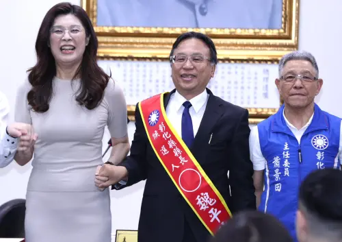 曾向謝衣鳯說「妳選我不選」？魏平政澄清：我是說經中常會提名