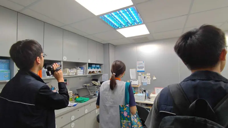    ▲新竹市警察局協助專業設備偵測，防範違法偷拍設備設置。（圖／新竹市府提供）  