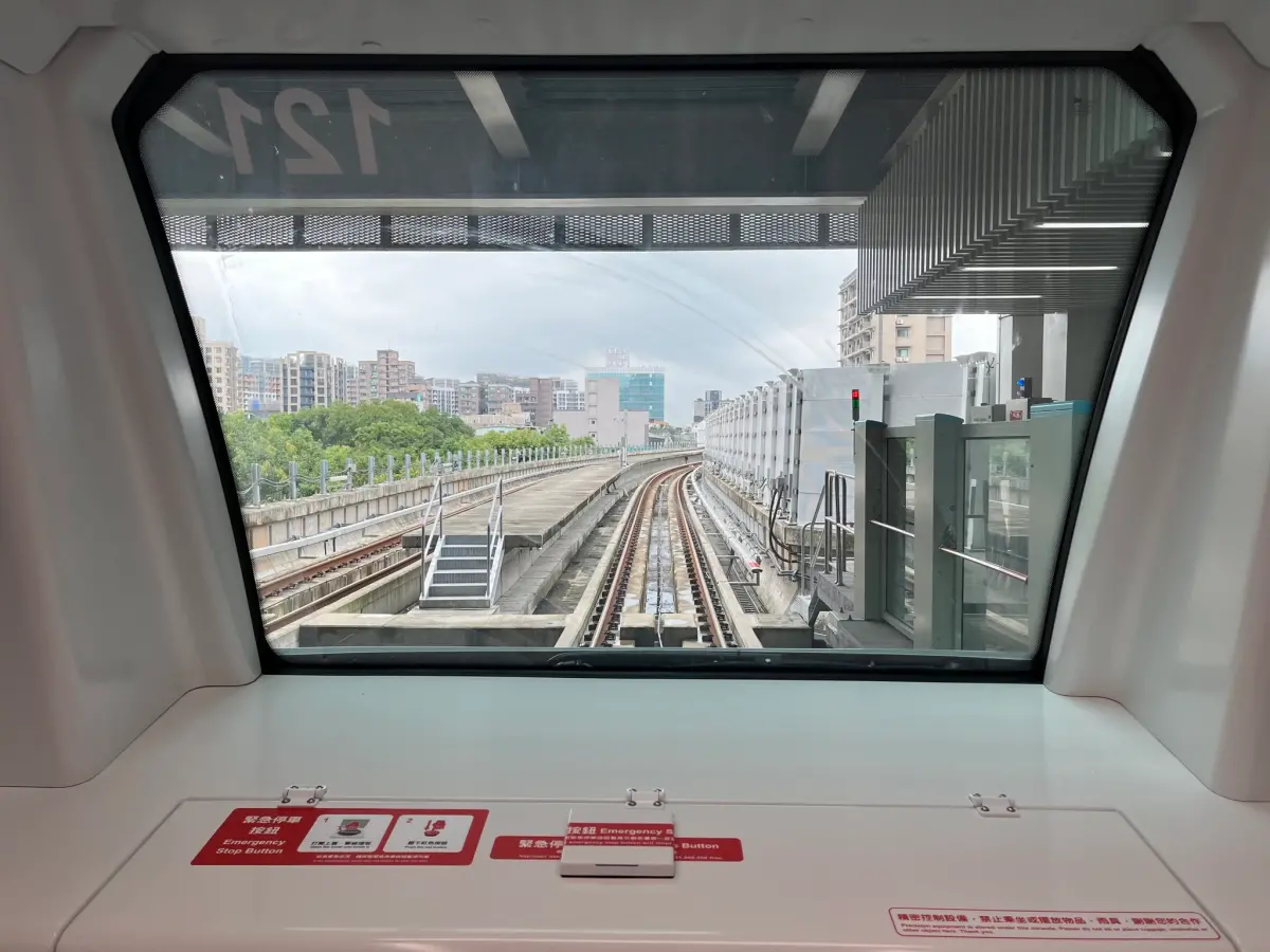 ▲新北捷運「三鶯線」最快將於今年6月通車，將讓土城、三峽、鶯歌市民通勤更加便捷。（圖／新北捷運局）
