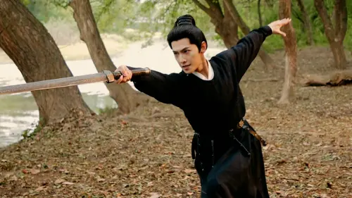 ▲楊洋在《雨霖鈴》中將重新演繹「展昭」這個經典武俠角色。（圖／Disney+提供）