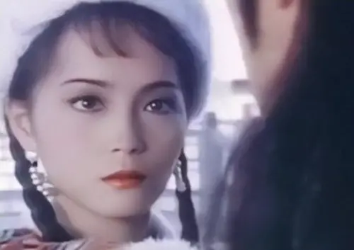 《唐伯虎》石榴姐年輕美貌驚人！苑瓊丹扮醜走紅　如今成8億貴婦
