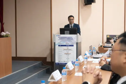 ▲越南河內金融銀行大學副校長 Dr. Nguyen Xuan Thang 發表專題演說.（圖／嶺東科大提供）