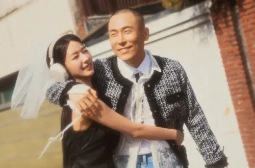 Apink普美今天結婚！和Rado超美婚紗公開　錄音室拍出9年愛情故事