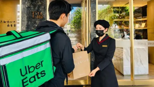 ▲王品集團攜手外送平台Uber Eats，旗下18個品牌均可外送，且推出「買一送一大禮包」。（圖／王品集團提供）