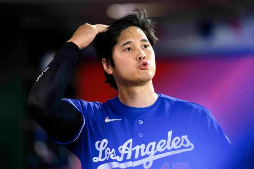 影／大谷翔平自打球痛到大叫！　下一局神速盜上二壘成功率100%