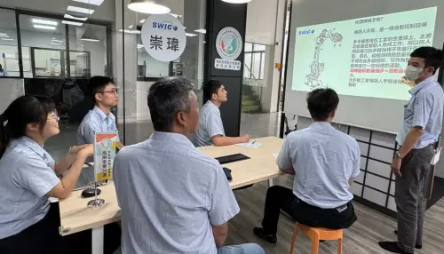 ▲勞動部勞動力發展署高屏澎東分署推動雙軸轉型方案，定期舉辦各項職訓課程，期助力企業人才培育，穩定就業，邁向智慧永續。(圖／勞動部高屏澎東區分署提供)