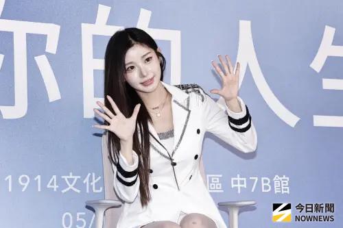 ▲▼李珠珢直播創下10分鐘被打賞50萬元的新紀錄，她驚訝表示不知道這件事，很感謝粉絲。（圖／記者吳翊緁攝影）