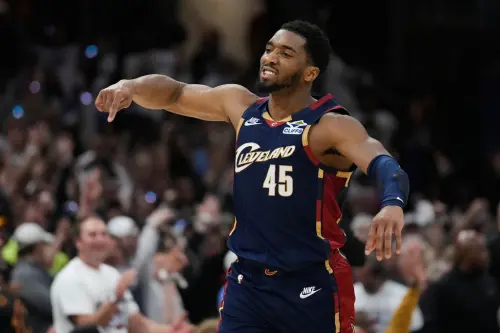 ▲明星後衛米契爾（Donovan Mitchell）在迎來生涯第9個賽季後，終於一圓分區決賽夢，他將與後場搭檔哈登（James Harden）聯手對抗來勢洶洶的紐約大軍。（圖／美聯社／達志影像）