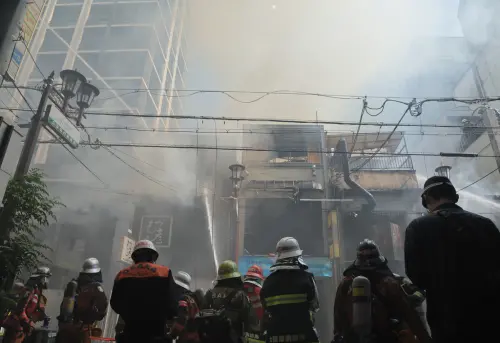 大阪道頓堀鬧區驚傳火警！民眾聽到爆炸聲　台灣遊客：到處都是煙