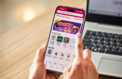 ▲自5月11日至5月24日，只要透過foodpanda訂購萬波全品項飲料，就有機會免費獲得限量科學麵香辣風味一包。