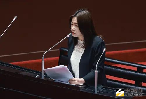 藍砍軍購、凍刪年度預算　林俊憲：資深委員馬文君預算要編哪？