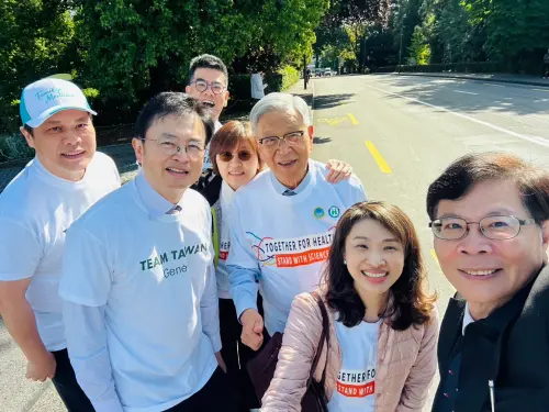 ▲WHO於台灣時間18日舉行健走活動，衛福部國健署長沈靜芬及醫師公會理事長陳相國等人前往參與。（圖／醫師公會提供）