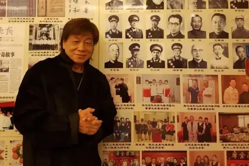 ▲梁小龍（如圖）晚年時還不停工作，使得體力達到透支的邊緣，加速健康狀況惡化，因而在今年一月中旬去世。（圖／翻攝自微博）