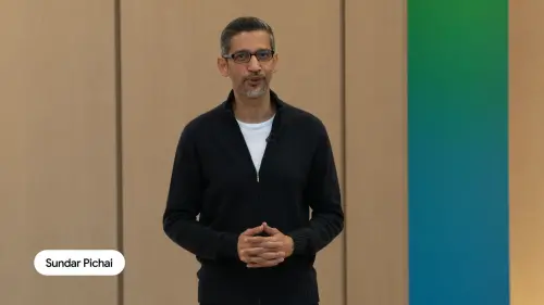 ▲Google執行長Sundar Pichai以「agentic Gemini era」為主軸，宣布Gemini將從AI聊天助理，進一步變成可協助使用者執行任務的個人AI代理人。（圖／翻攝直播影片）