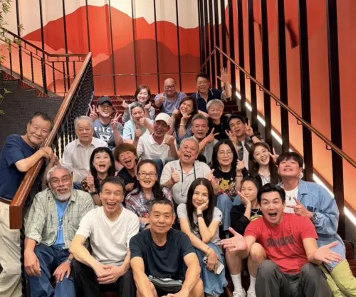 ▲《花系列》的演員、工作人員多年來常聚會，感情像家人一樣好。（圖／翻攝自 IG@peggyyang86）