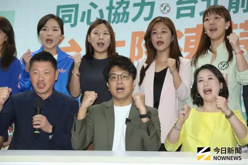 頻接到電話反映頭髮再剪短　沈伯洋：不能再短了