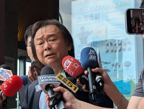 丟「姓名貼」推銷沈伯洋？王世堅喊徒增困擾：他知名度高