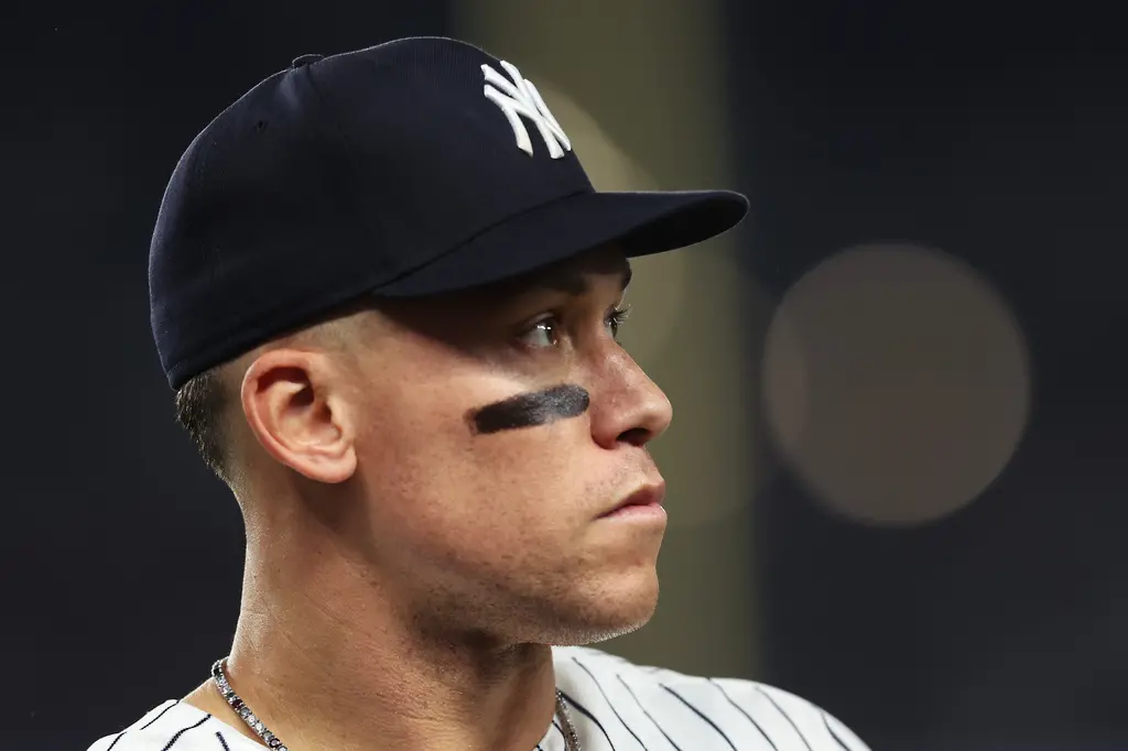 ▲洋基當家超級巨星賈吉（Aaron Judge）此役再度陷入苦戰，全場4打數吞下1次三振且沒敲出安打，甚至在比賽中一度寫下連續7個打席遭到三振的難堪紀錄。（圖／美聯社／達志影像）