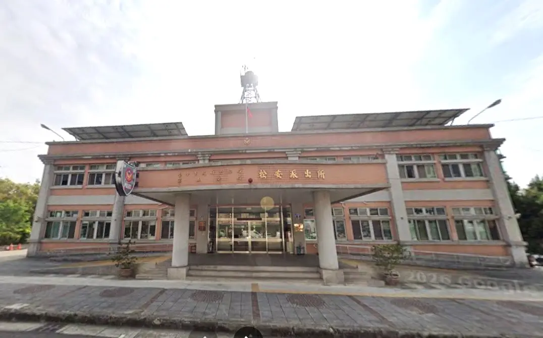 「警察通通出來罰站！」台中男拿大聲公開嗆派出所　下場曝光