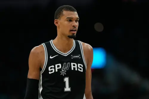▲名人堂球星兼球評巴克利（Charles Barkley）在 ESPN 直播節目中火力全開，嚴厲斥責全美體育節目過度保護文班亞馬的「軟弱言論」。（圖／美聯社／達志影像）