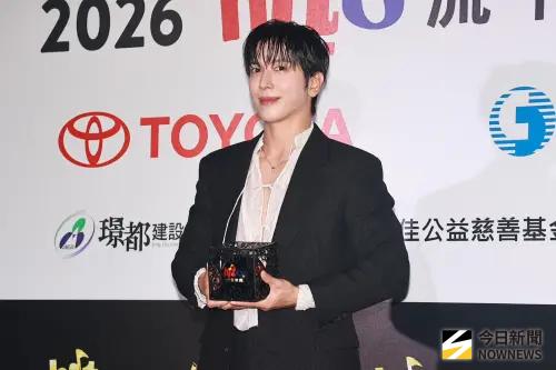 男神鄭容和凍齡秘訣曝光！首登hito頒獎典禮　全中文致謝原因超暖