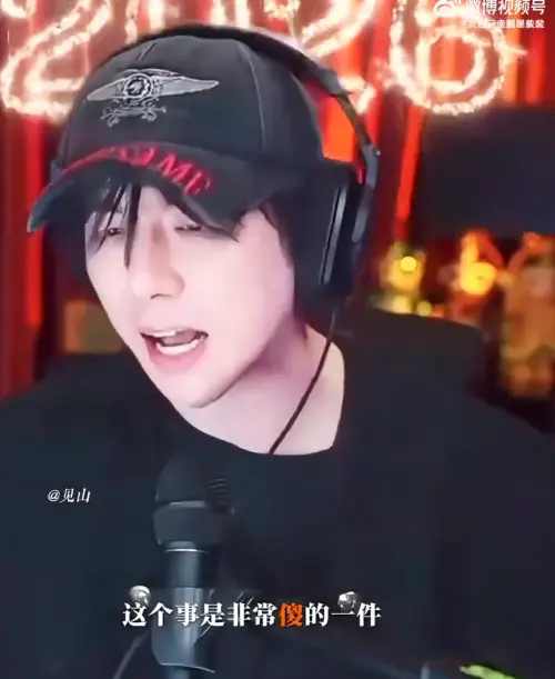 ▲劉宇寧被大讚是預言家，因為他早說過會有藝人因為彼此粉絲吵架，導致雙方感情變差。（圖／微博＠圈裡教父）
