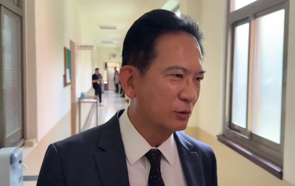 ▲民進黨立委林俊憲碰上高鐵延誤，行程多花了70分鐘。（圖／翻攝畫面）