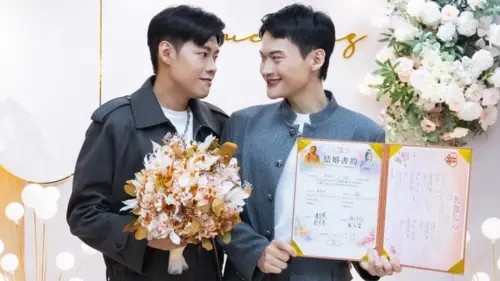 YouTuber夫夫之道結婚了！蕭美琴和唐綺陽見證　兩人媽媽北上參加